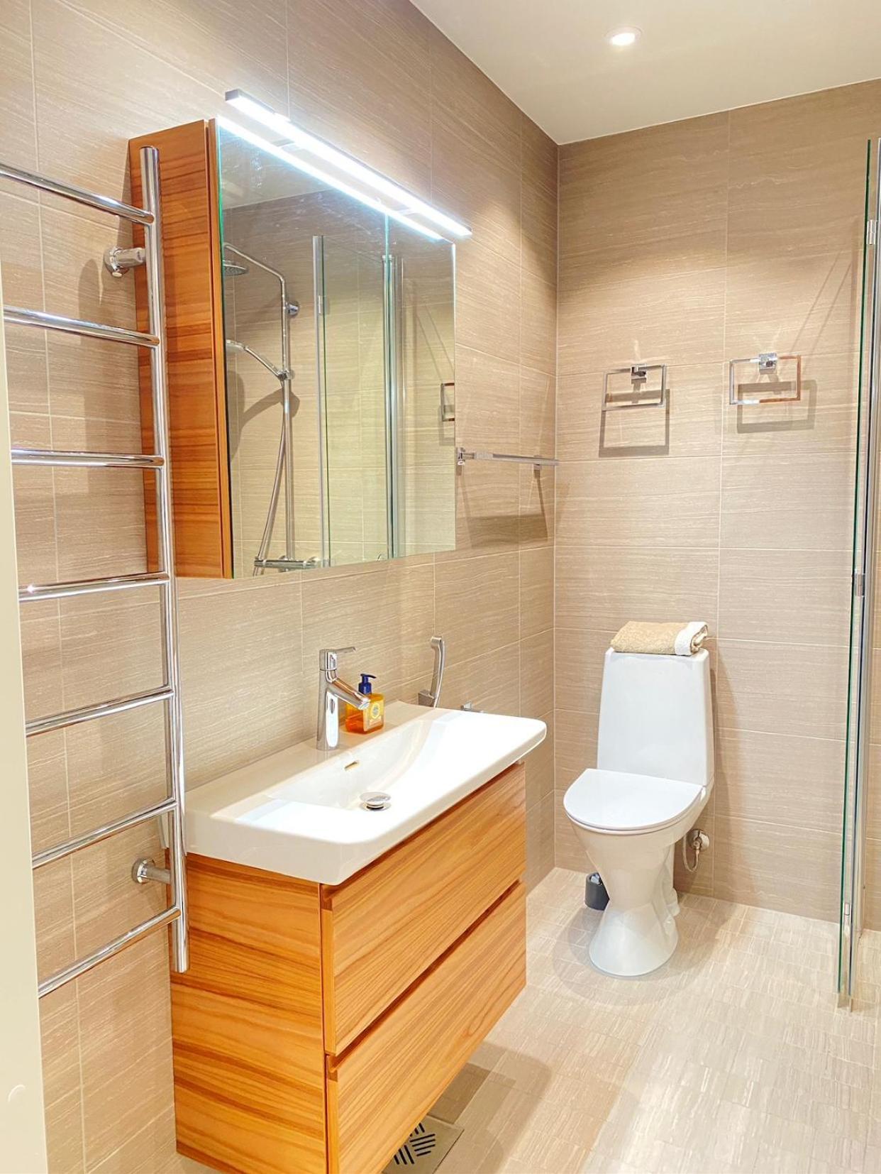 Luxury Seafront With Balcony Huoneisto